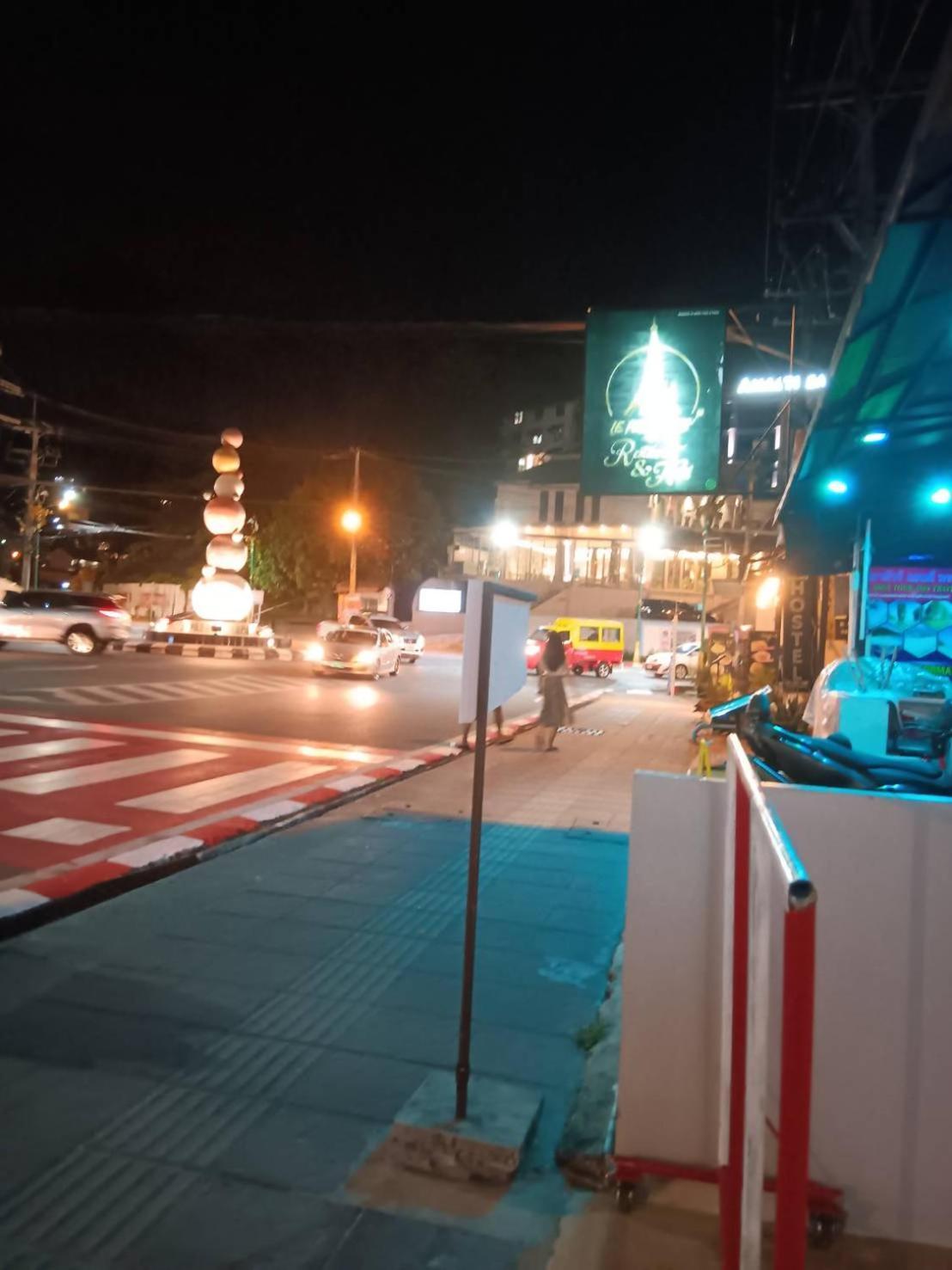 The Brown Boutique Patong Hotel Exterior foto